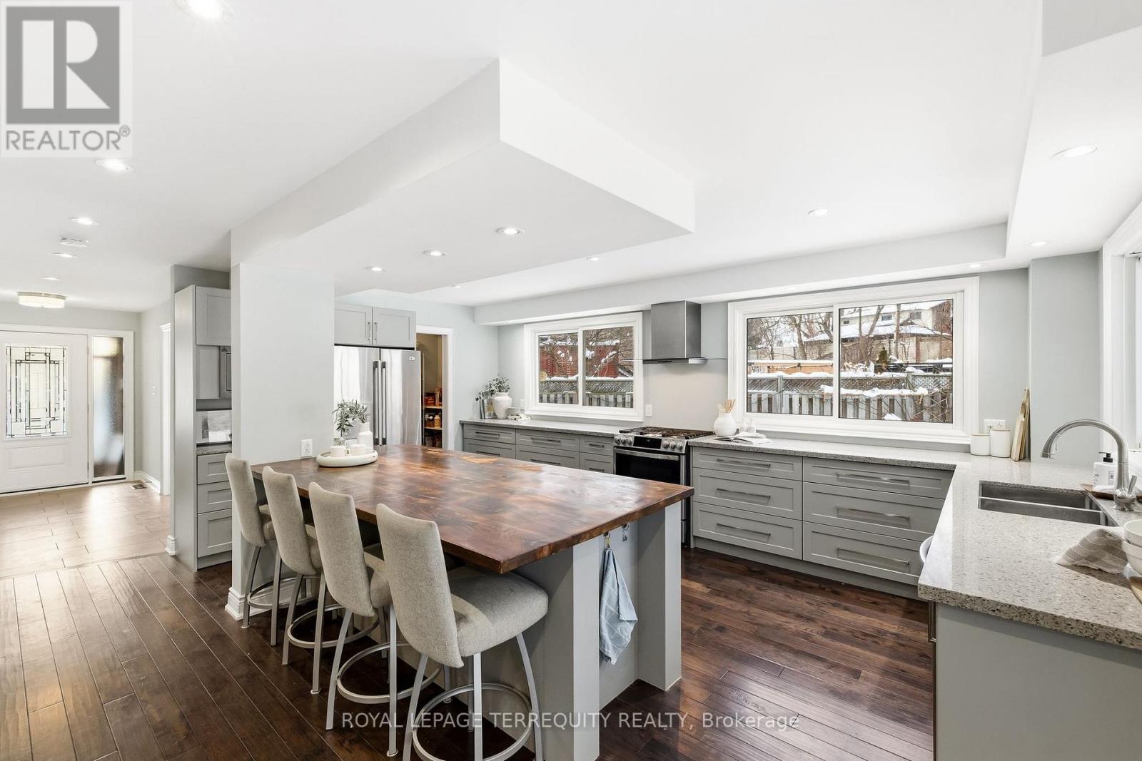 818 Kates Lane, Pickering, Ontario  L1V 2Z2 - Photo 8 - E12754818