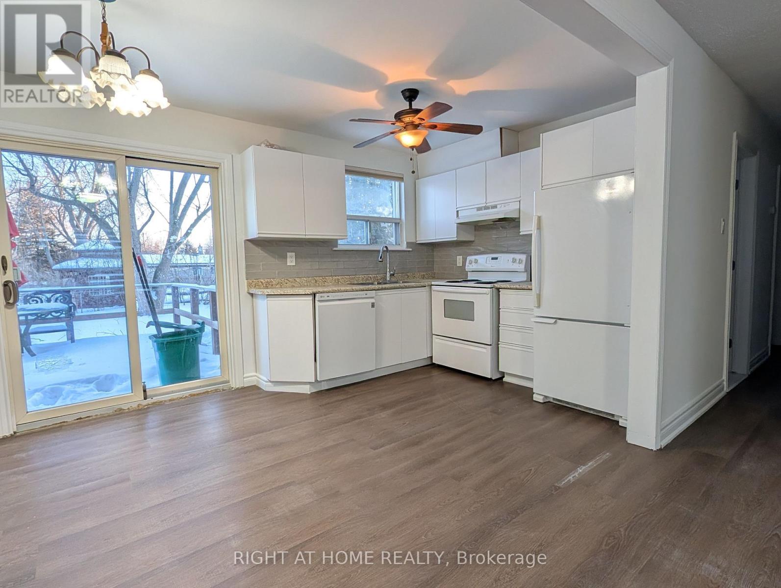 9 Hiley Avenue, Ajax, Ontario  L1S 6H3 - Photo 7 - E12754822