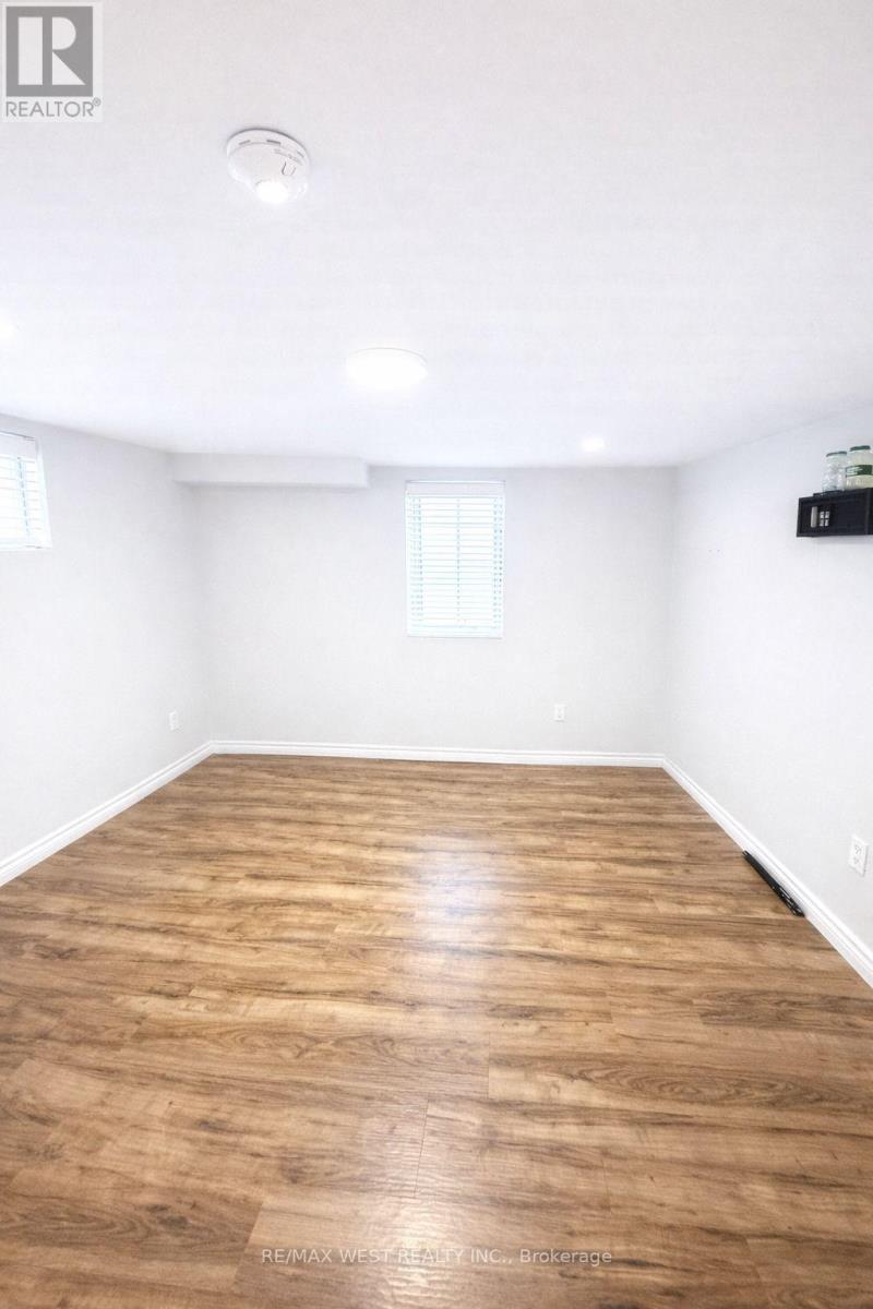 106 Bell Drive, Whitby, Ontario  L1N 2T2 - Photo 8 - E12754858