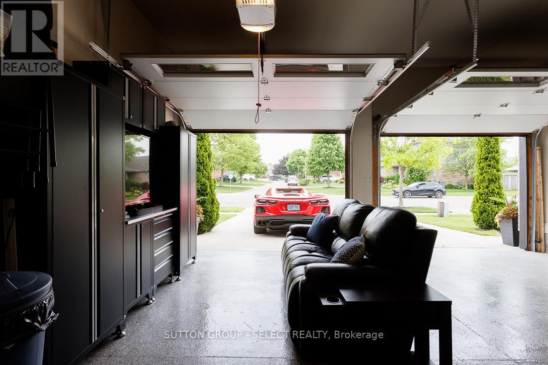 382 Plane Tree Drive, London North, Ontario  N6G 5J4 - Photo 27 - X12754836