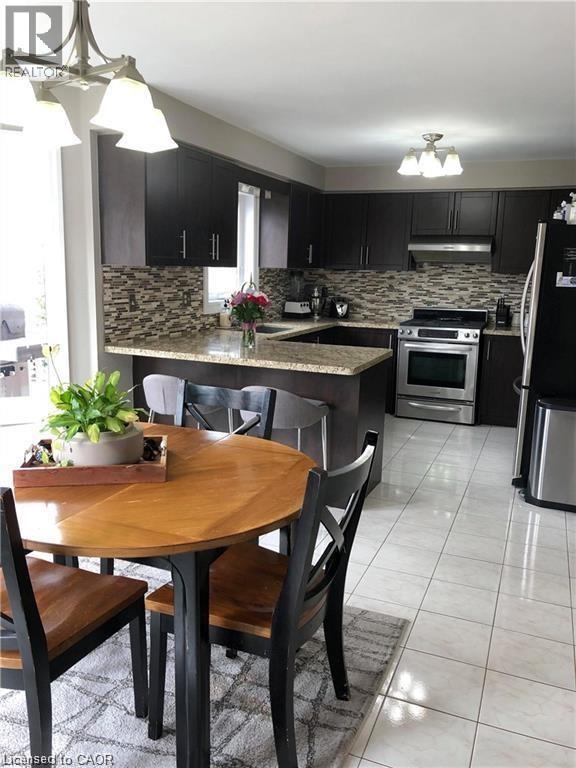 53 Laurendale Avenue, Waterdown, Ontario  L8B 0M6 - Photo 4 - 40802553