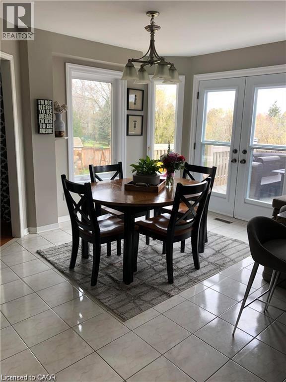 53 Laurendale Avenue, Waterdown, Ontario  L8B 0M6 - Photo 6 - 40802553