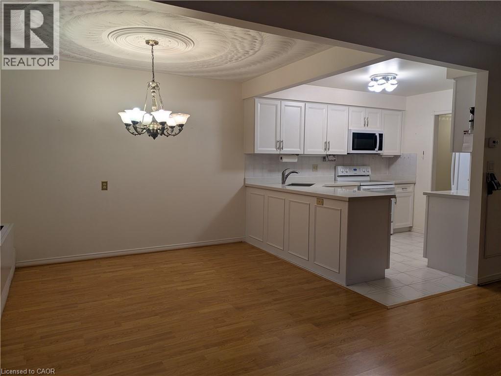 3050 Pinemeadow Drive Unit# 16, Burlington, Ontario  L7M 3X5 - Photo 22 - 40801547