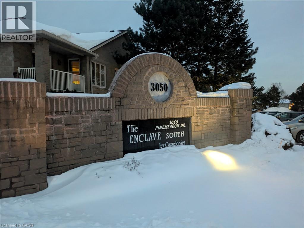 3050 Pinemeadow Drive Unit# 16, Burlington, Ontario  L7M 3X5 - Photo 3 - 40801547