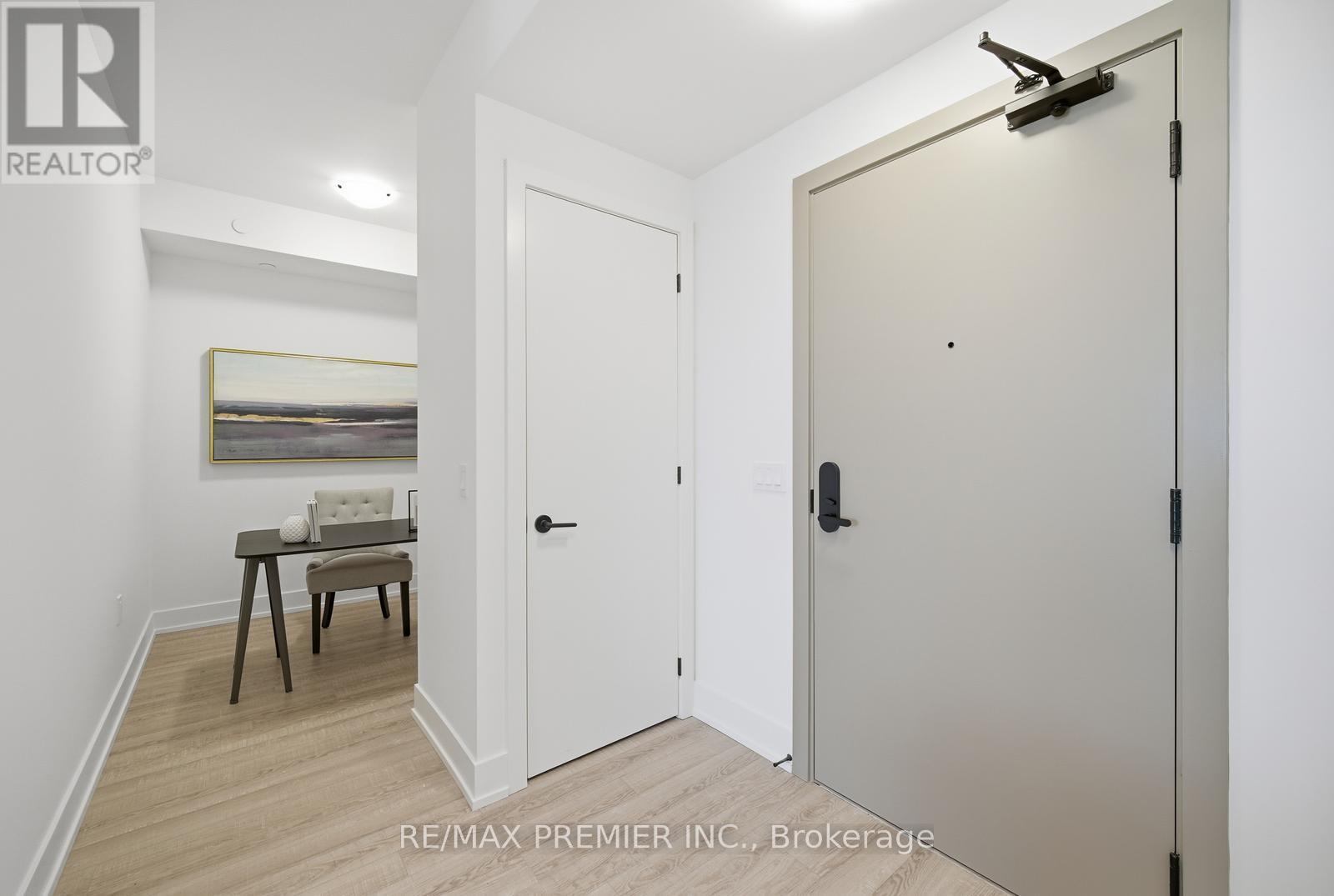 435 - 2075 King Road, King, Ontario  L7B 0R6 - Photo 10 - N12754620