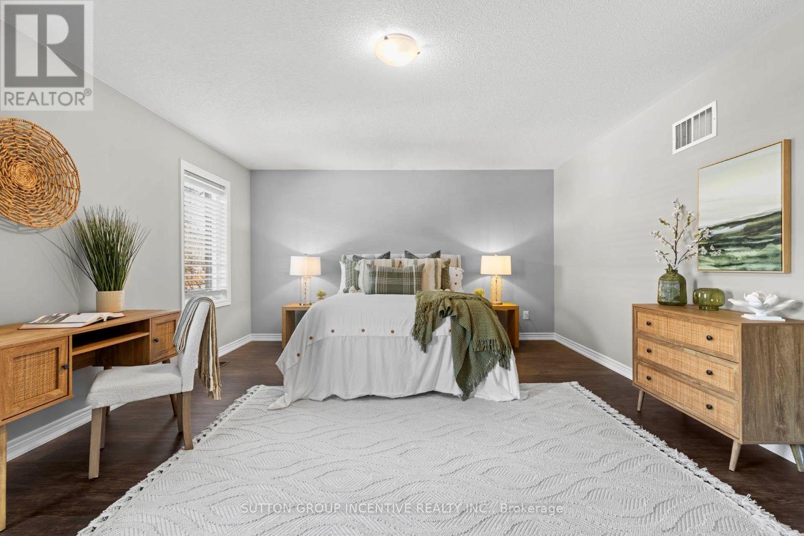 1252 Bardeau Street, Innisfil (Lefroy), Ontario  L0L 1W0 - Photo 17 - N12754780