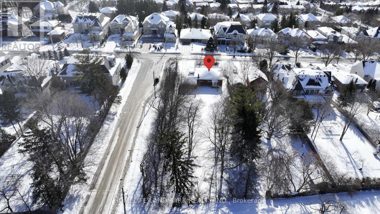 108 Garden Avenue, Richmond Hill, Ontario  L4C 6M1 - Photo 11 - N12754814