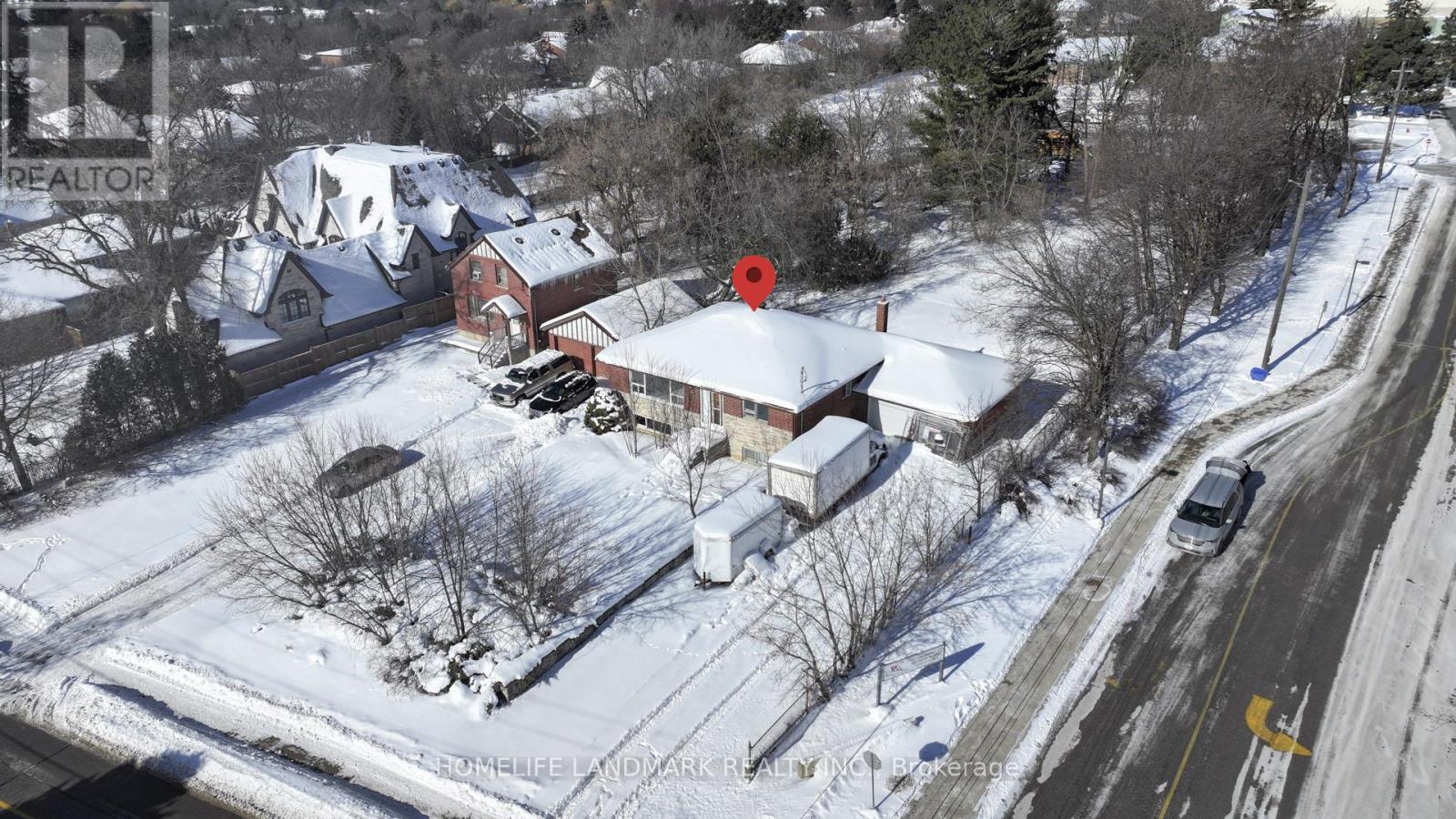 108 Garden Avenue, Richmond Hill, Ontario  L4C 6M1 - Photo 8 - N12754814