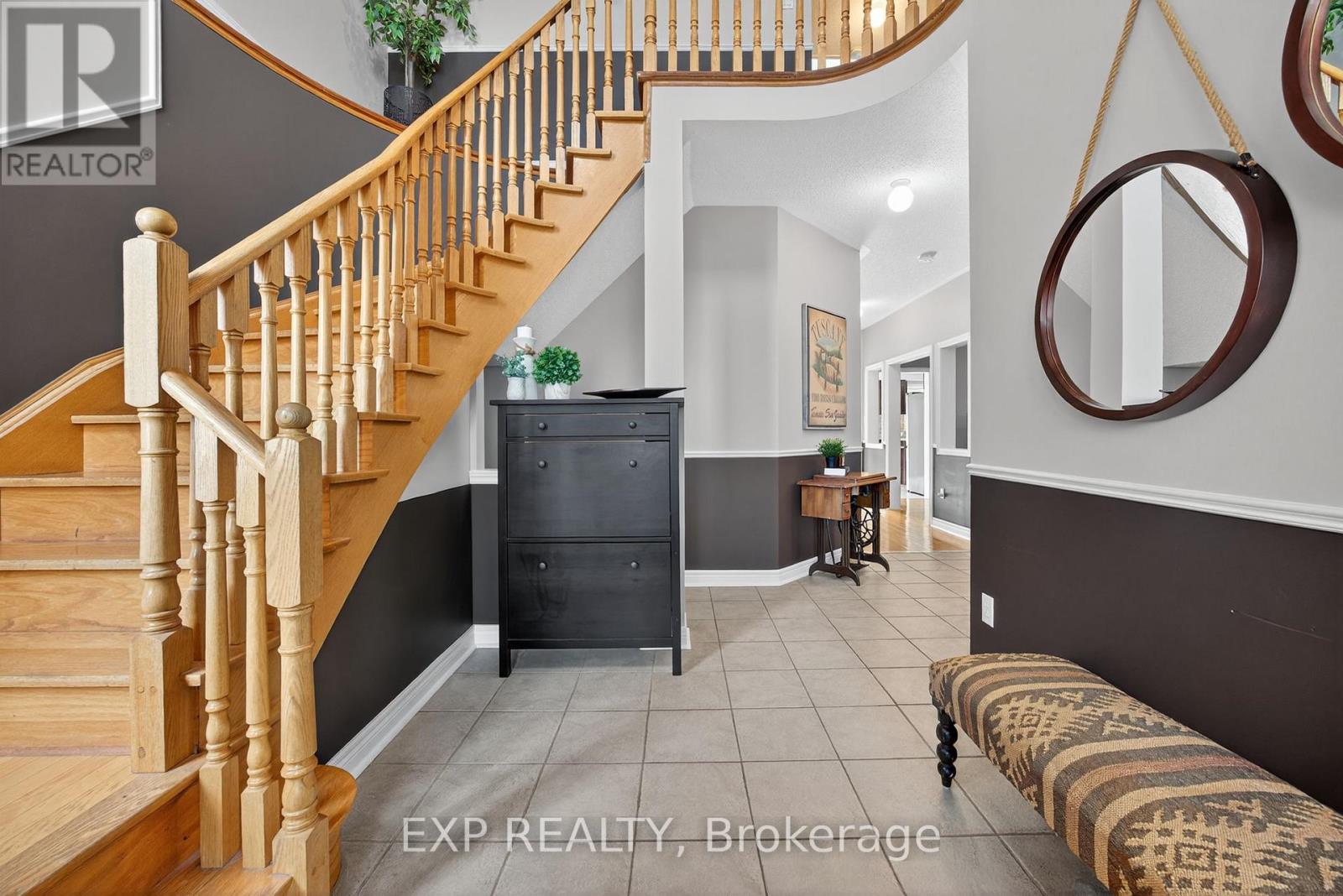 23 Prince Of Wales Drive, Barrie (Innis-Shore), Ontario  L4N 0T5 - Photo 5 - S12754812