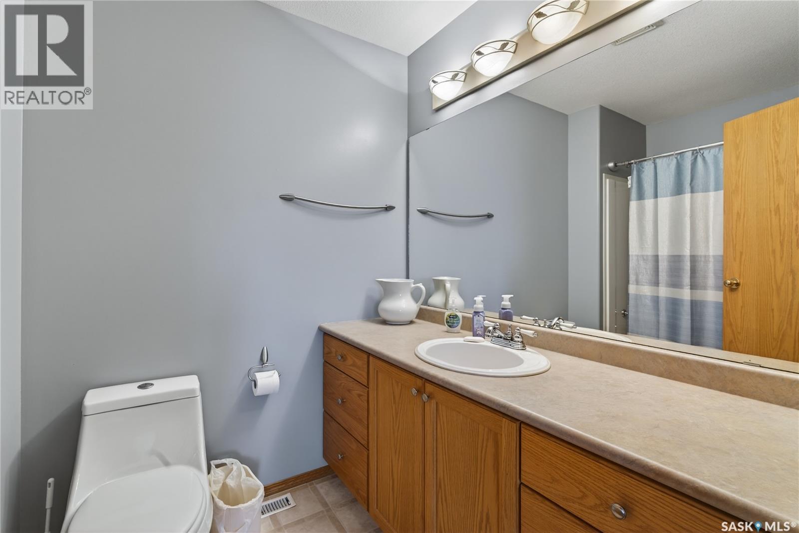 343 Bernard Bay, Prince Albert, Saskatchewan  S6V 7K6 - Photo 18 - SK027878