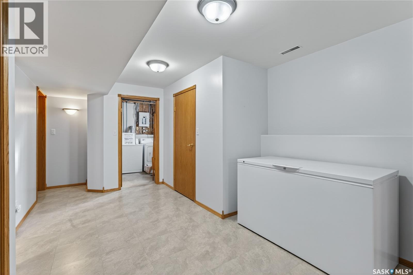 343 Bernard Bay, Prince Albert, Saskatchewan  S6V 7K6 - Photo 23 - SK027878