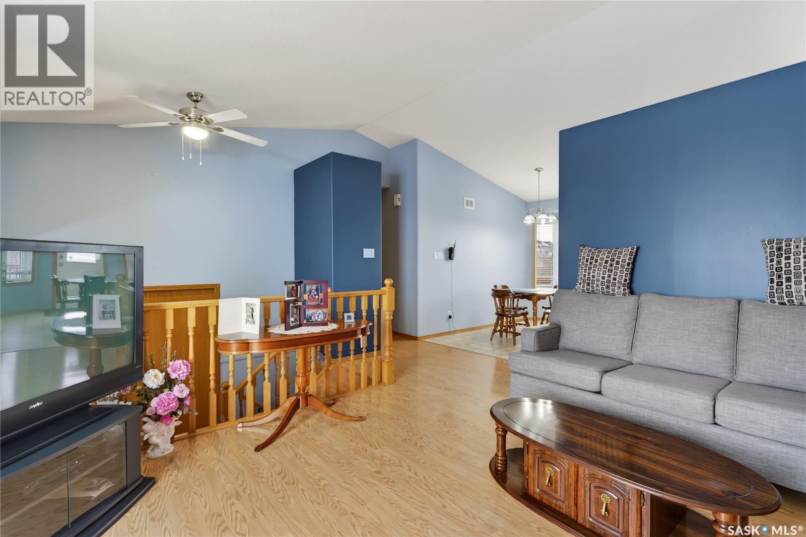 343 Bernard Bay, Prince Albert, Saskatchewan  S6V 7K6 - Photo 5 - SK027878