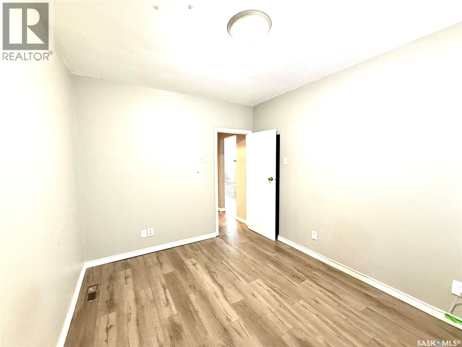 1128 Garnet Street, Regina, Saskatchewan  S4T 2X8 - Photo 14 - SK027873