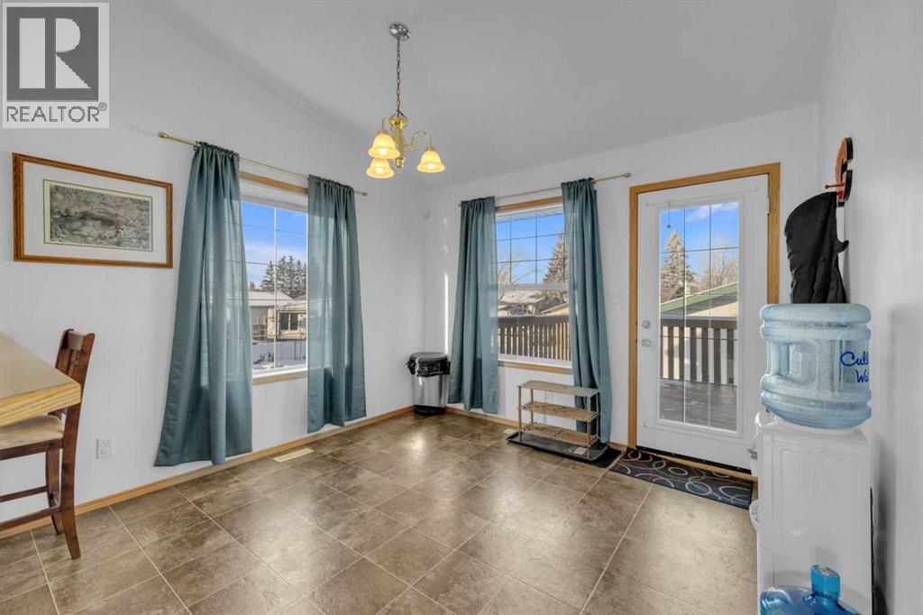 31 Elreg Street, Penhold, Alberta  T0M 1R0 - Photo 11 - A2282482