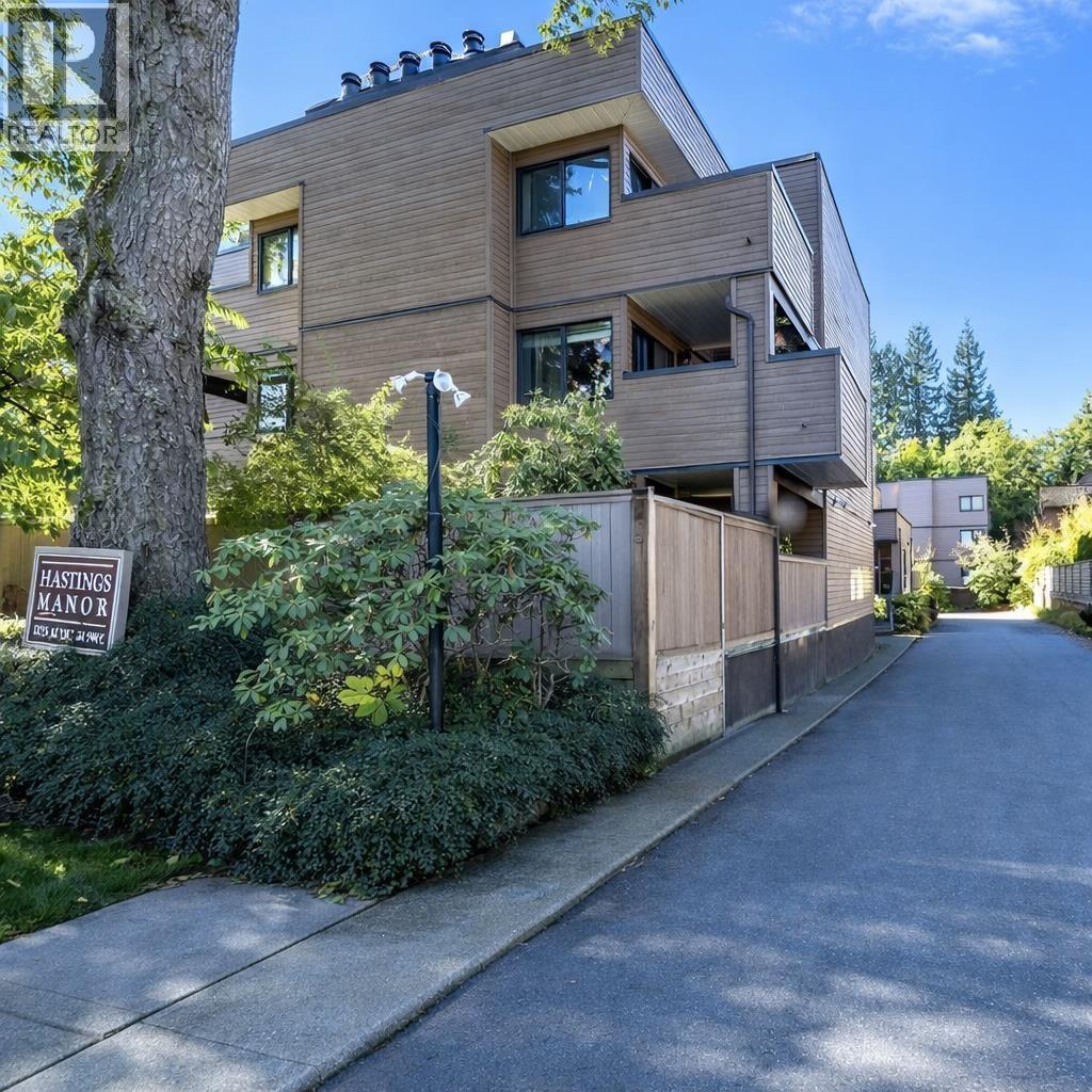 307 3275 Mountain Highway, North Vancouver, British Columbia  V7K 2H4 - Photo 13 - R3085878