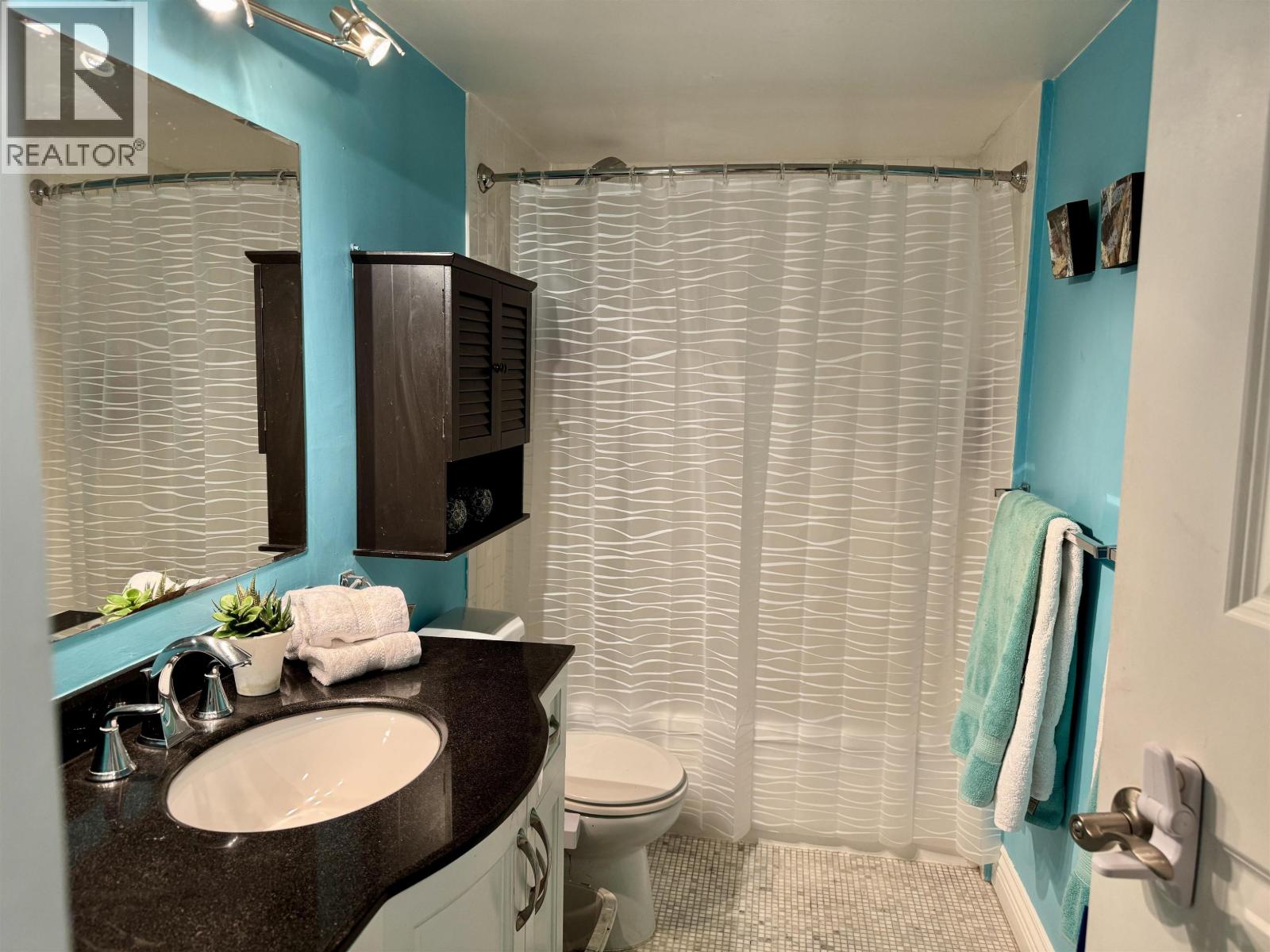 307 3275 Mountain Highway, North Vancouver, British Columbia  V7K 2H4 - Photo 8 - R3085878