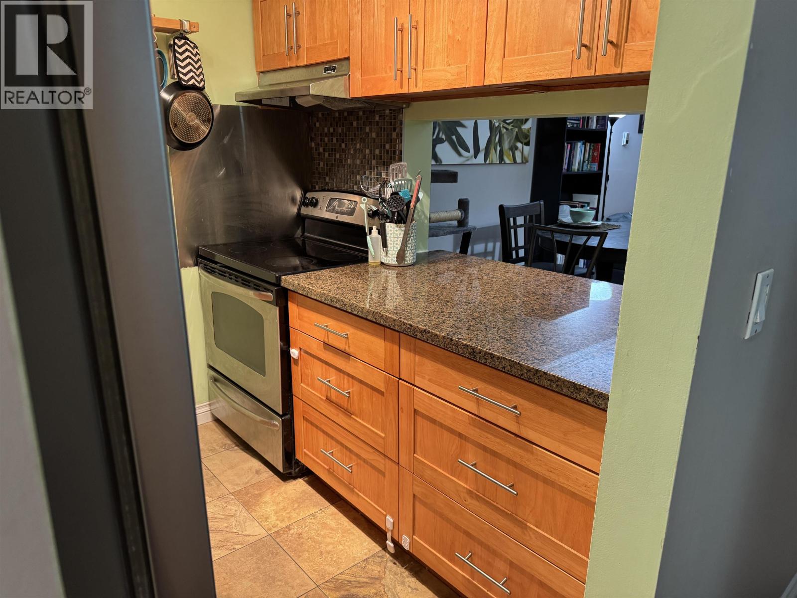 307 3275 Mountain Highway, North Vancouver, British Columbia  V7K 2H4 - Photo 12 - R3085878