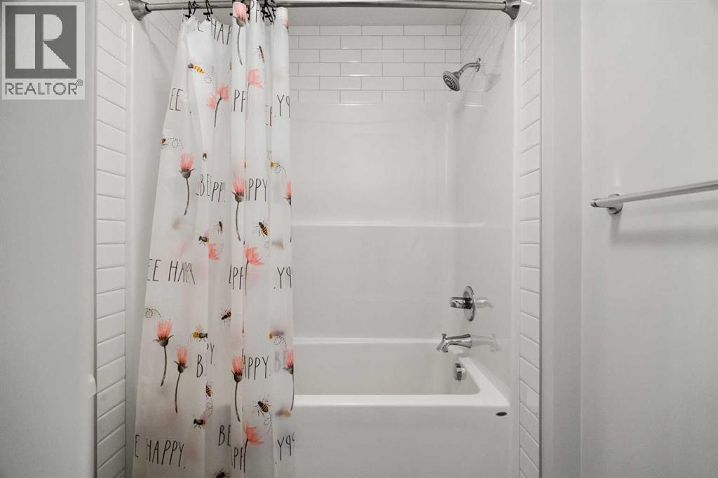 40 West Grove Link Sw, Calgary, Alberta  T3H 6E3 - Photo 34 - A2278281