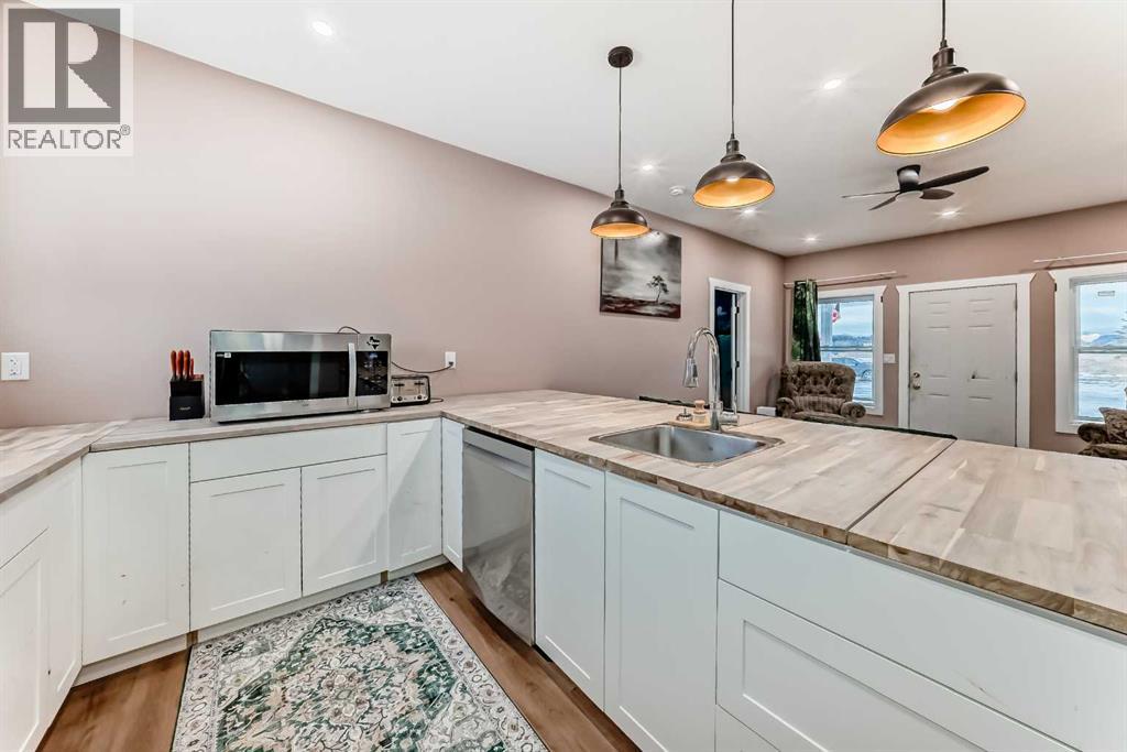 44022 Township Road 242, Rural Rocky View County, Alberta  T3Z 0V8 - Photo 10 - A2282361