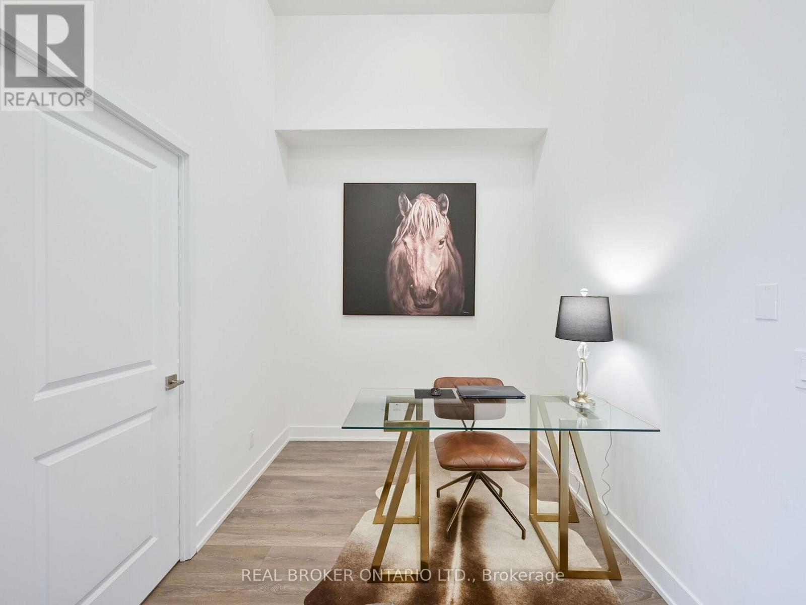 411 - 297 Oak Walk Drive, Oakville, Ontario  L6H 3R6 - Photo 11 - W12754664