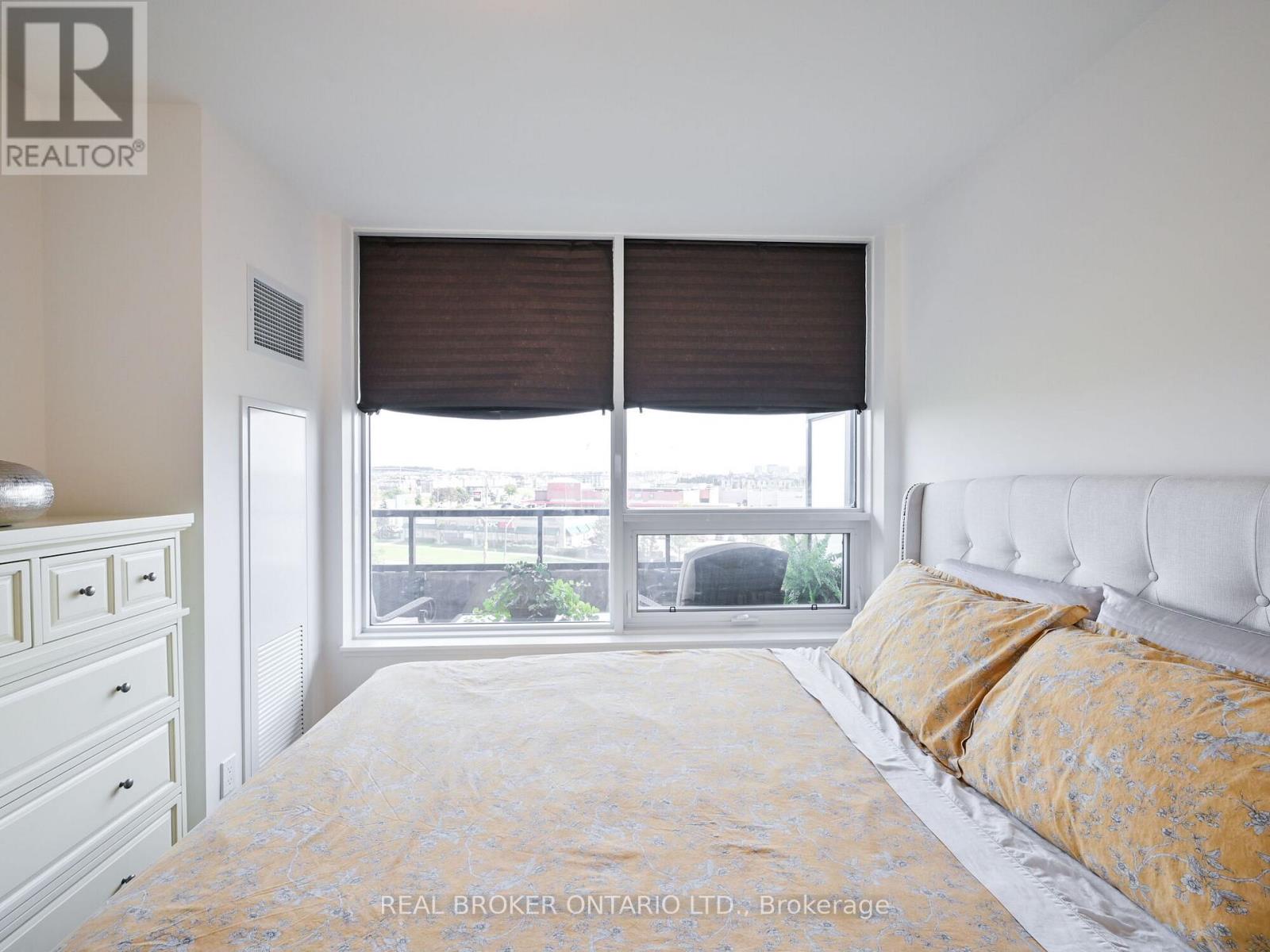 411 - 297 Oak Walk Drive, Oakville, Ontario  L6H 3R6 - Photo 27 - W12754664