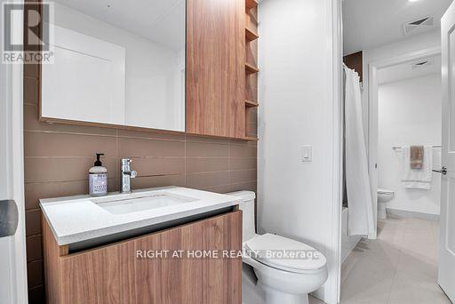 512 - 21 Park Street E, Mississauga, Ontario  L5G 0C2 - Photo 18 - W12754766