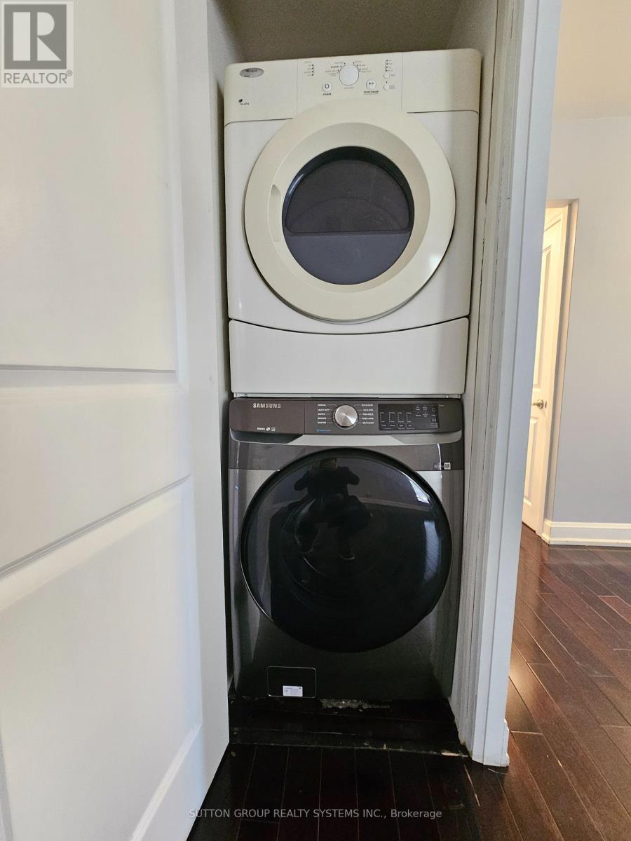 205 Elm Avenue, Milton, Ontario  L9T 2S7 - Photo 8 - W12754768