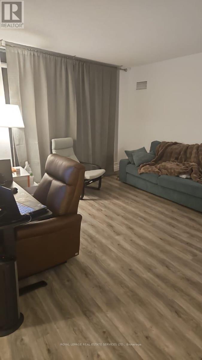 1007 - 330 BURNHAMTHORPE ROAD, Mississauga, Ontario