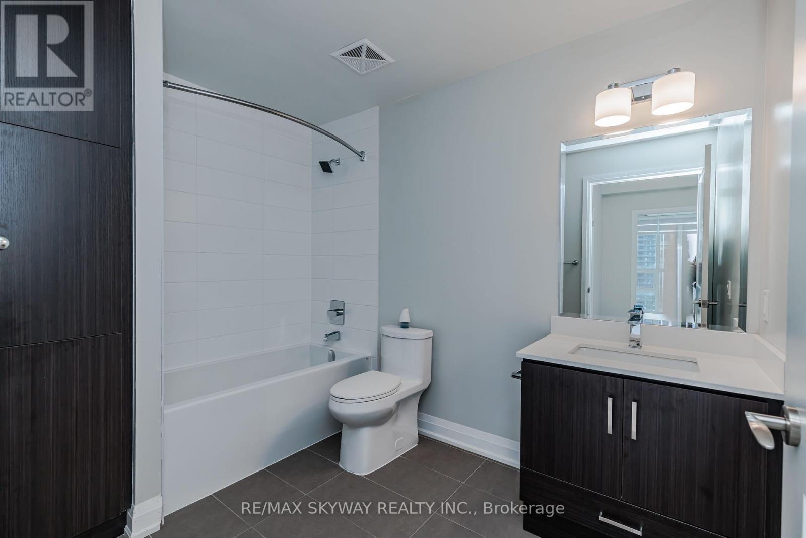 1607 - 15 Lynch Street, Brampton, Ontario  L6W 2Z8 - Photo 27 - W12754848