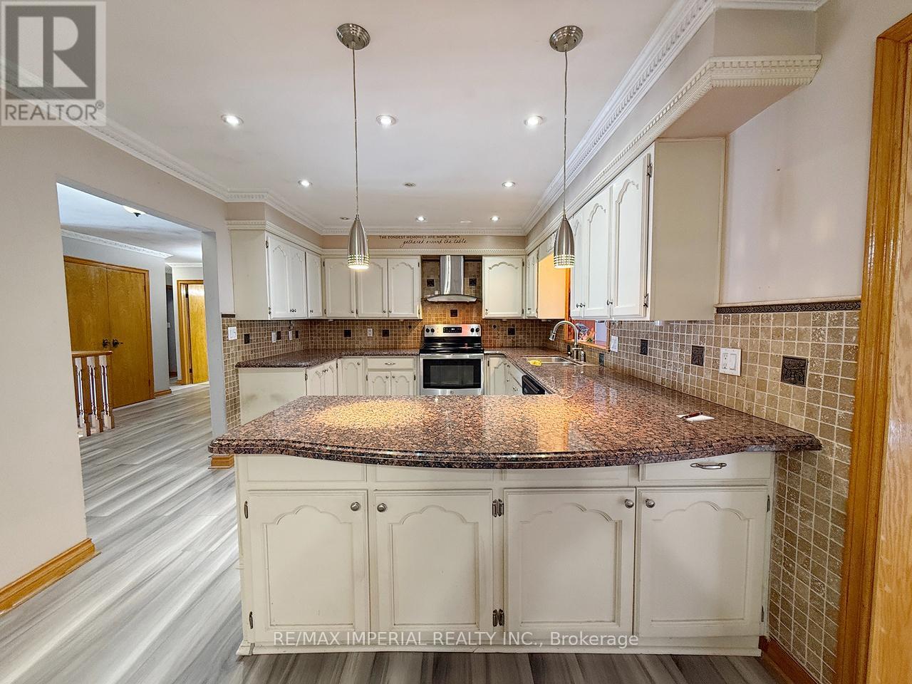 13089 10 Side Road, Halton Hills, Ontario  L6Z 1B3 - Photo 10 - W12754850