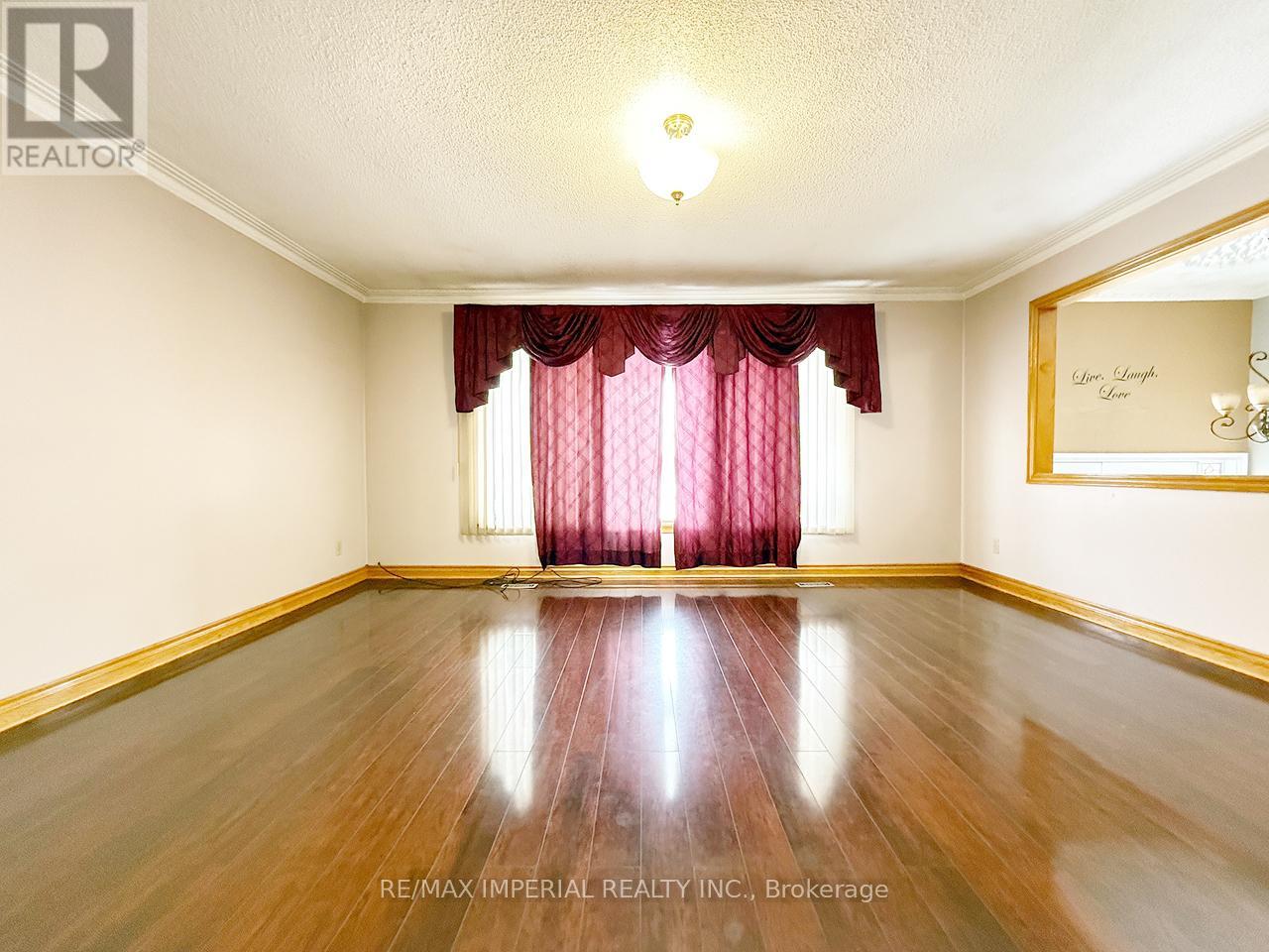 13089 10 Side Road, Halton Hills, Ontario  L6Z 1B3 - Photo 5 - W12754850