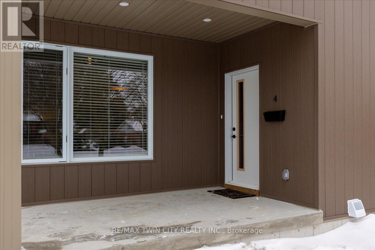 4 - 2 Pipers Green Court, Kitchener, Ontario  N2E 3C6 - Photo 3 - X12754764