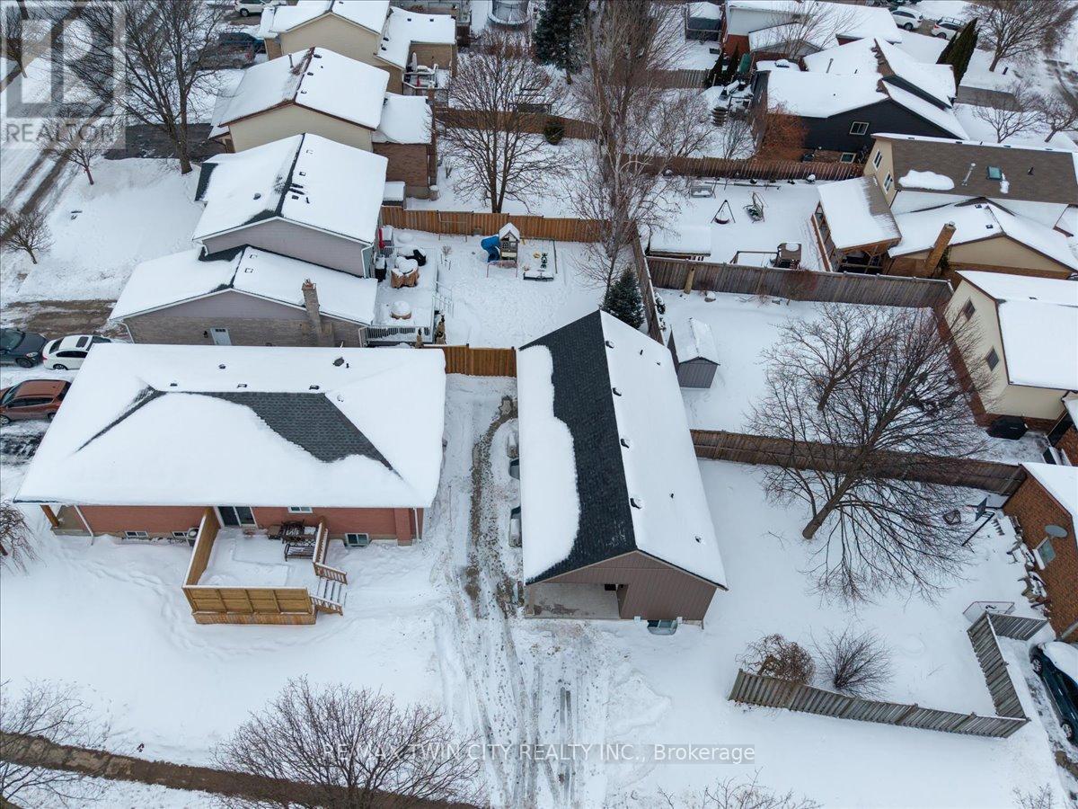 4 - 2 Pipers Green Court, Kitchener, Ontario  N2E 3C6 - Photo 31 - X12754764