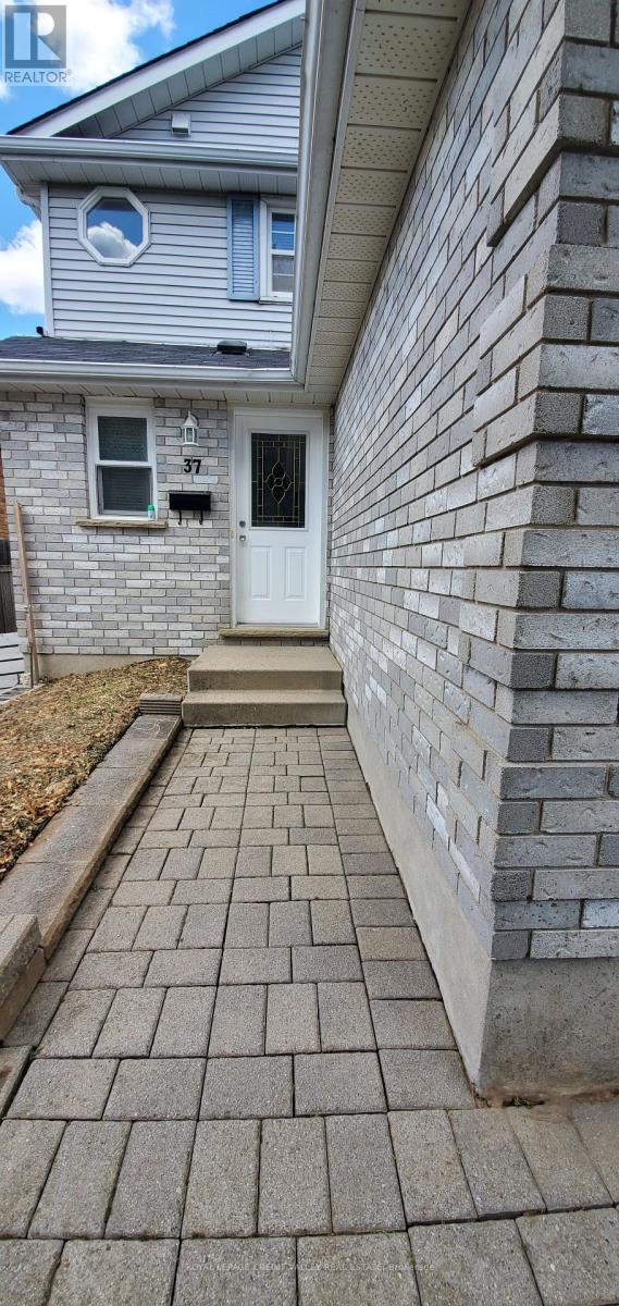 37 Rodgers Road, Guelph, Ontario  N1H 4V3 - Photo 3 - X12754772