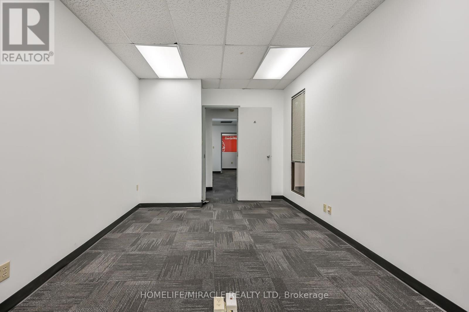 54 Centennial Parkway N, Hamilton, Ontario  L8E 1H6 - Photo 20 - X12754782