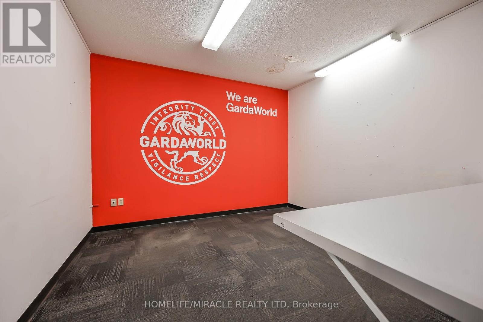 54 Centennial Parkway N, Hamilton, Ontario  L8E 1H6 - Photo 24 - X12754782