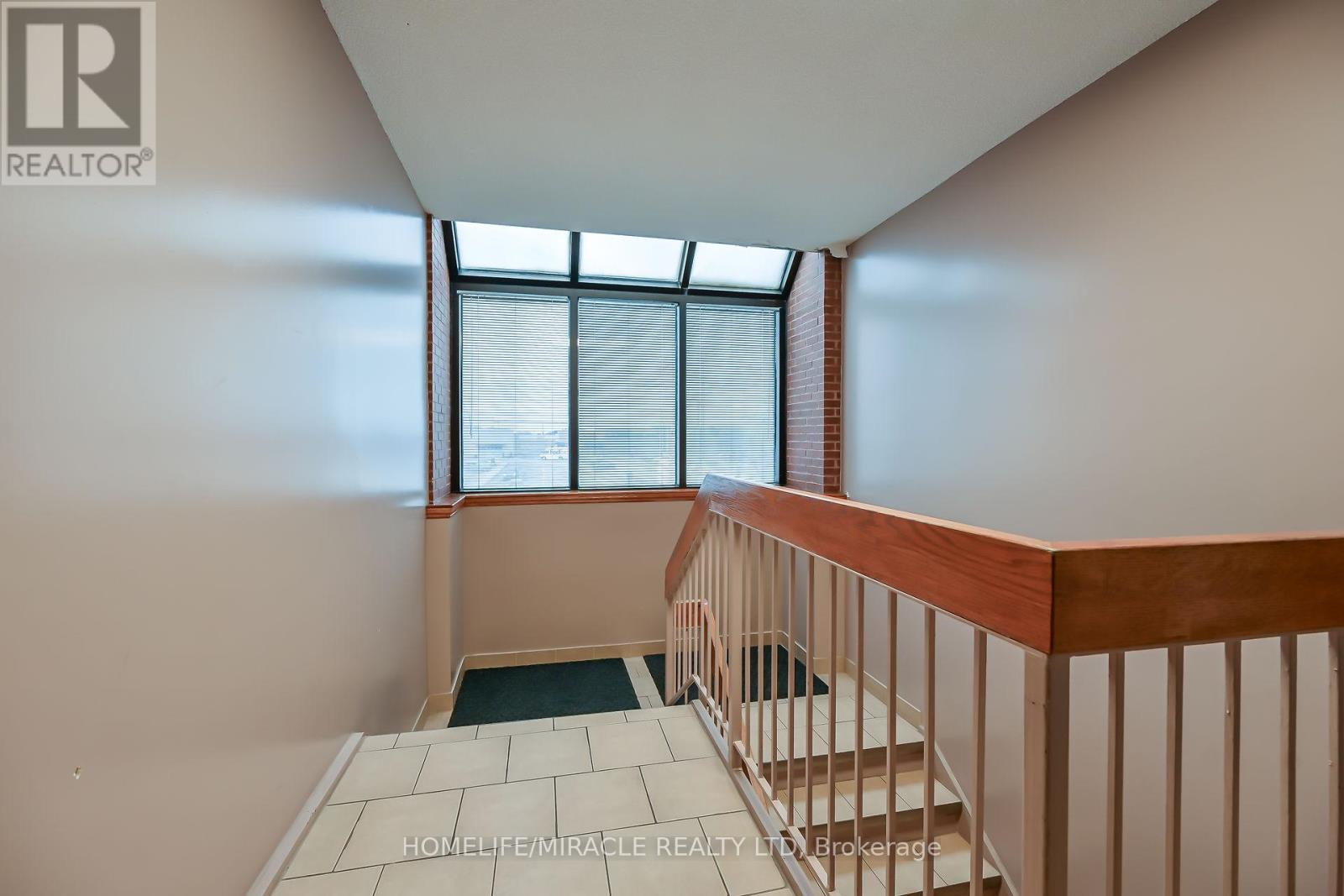 54 Centennial Parkway N, Hamilton, Ontario  L8E 1H6 - Photo 34 - X12754782