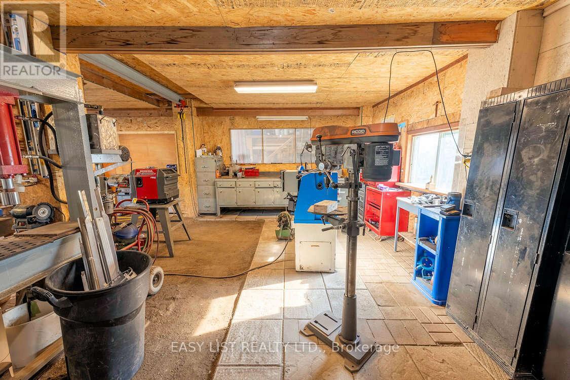 608 Copper Cliff Road, Neebing, Ontario  P7L 0B7 - Photo 8 - X12754820