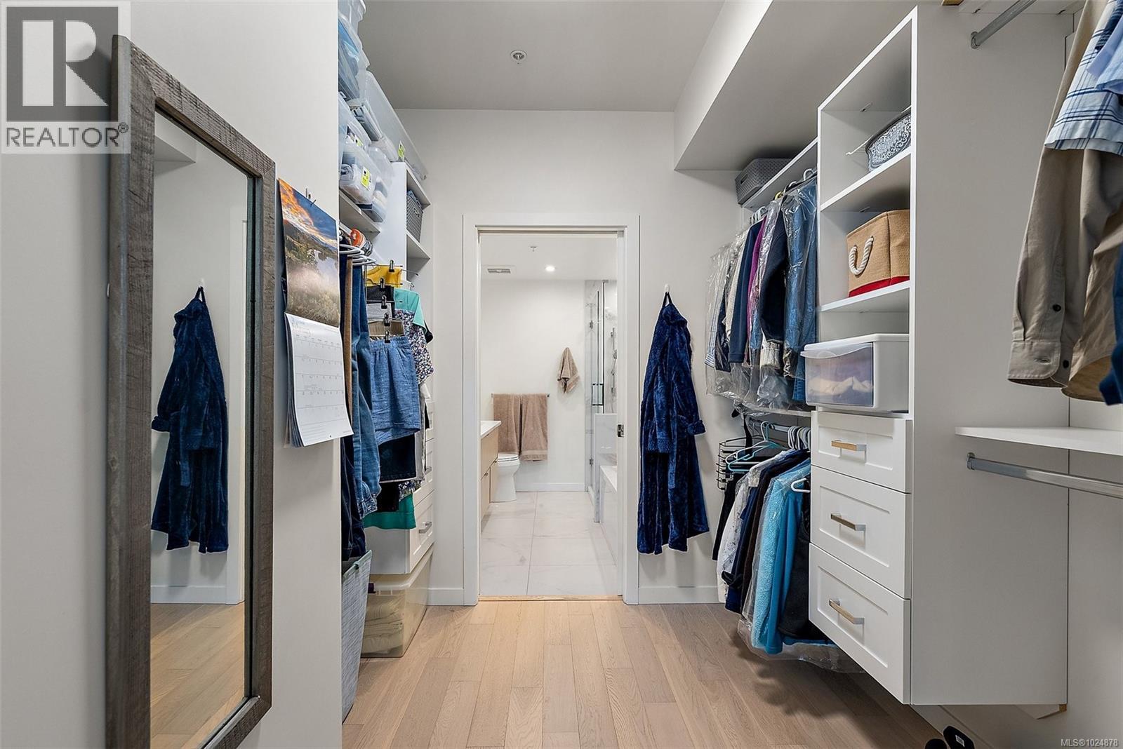 203 5118 Cordova Bay Rd, Saanich, British Columbia V8X 1R1 - Photo 13 - 1024878