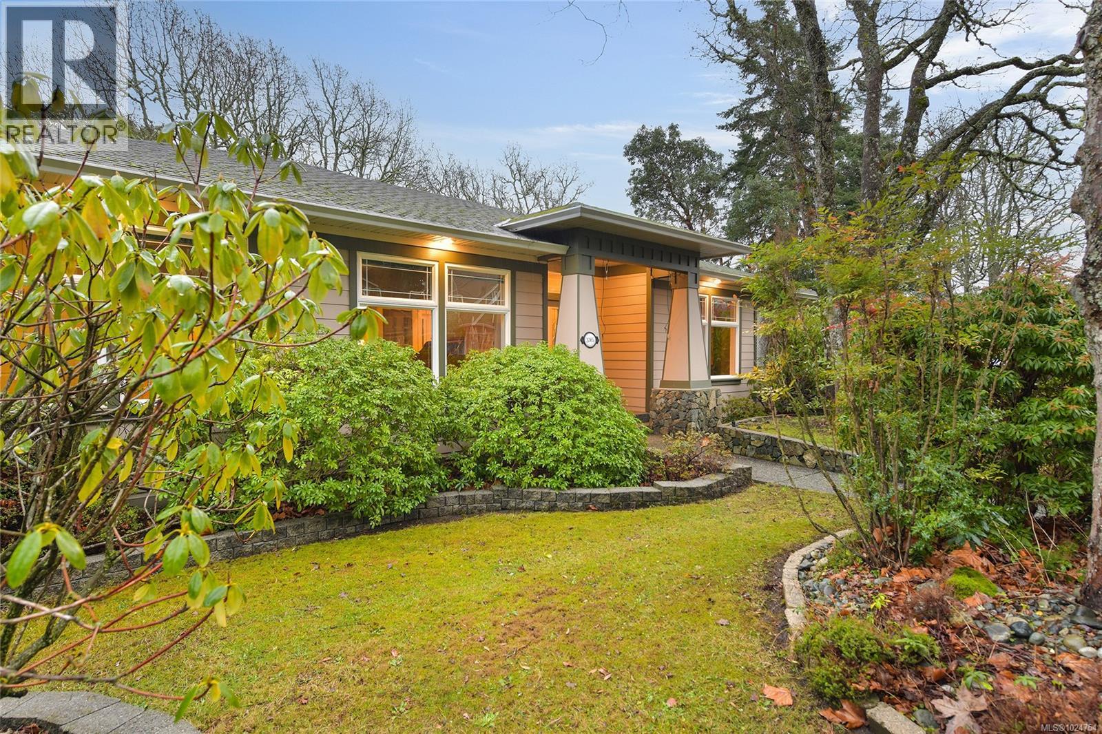 3365 Passage Way, Colwood, British Columbia  V9C 4J6 - Photo 2 - 1024754