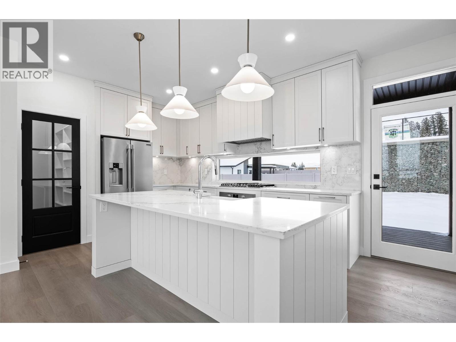 1294 Brechin Place, Kamloops, British Columbia  V1S 0G3 - Photo 6 - 10372694