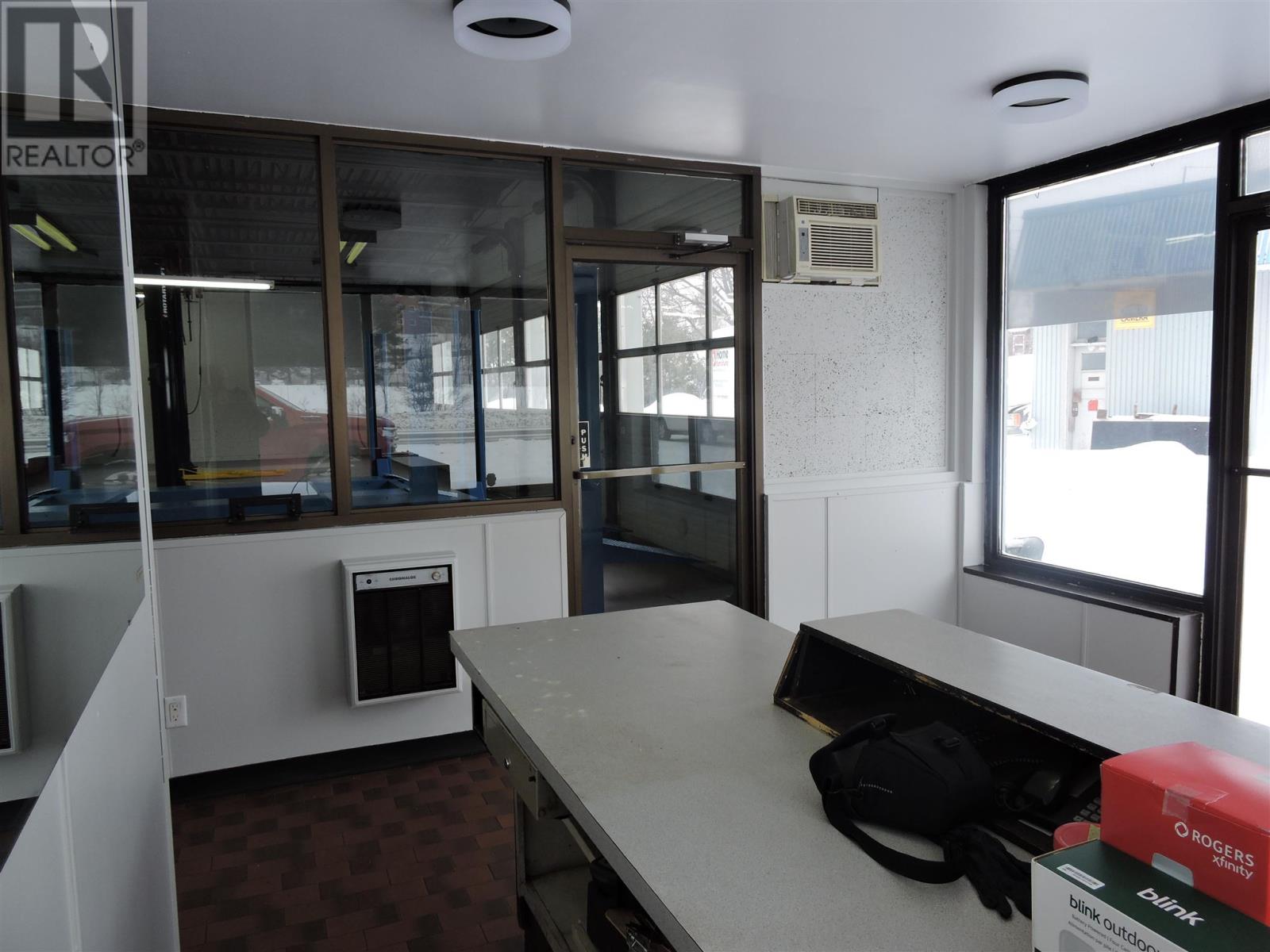 259 Trunk Rd, Sault Ste. Marie, Ontario  P6A 3S7 - Photo 4 - SM260177