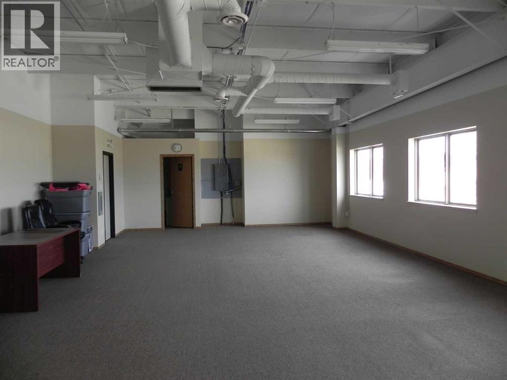 B, 5820 Highway 2a, Lacombe, Alberta  T4L 2G5 - Photo 4 - A2273432