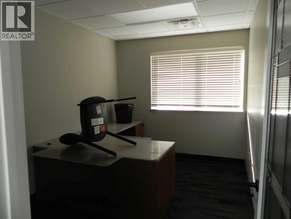 B, 5820 Highway 2a, Lacombe, Alberta  T4L 2G5 - Photo 26 - A2273432