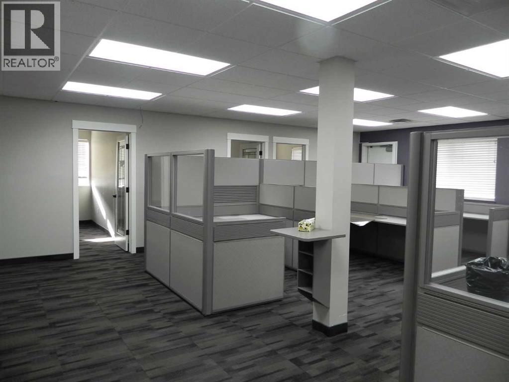 B, 5820 Highway 2a, Lacombe, Alberta  T4L 2G5 - Photo 23 - A2273432