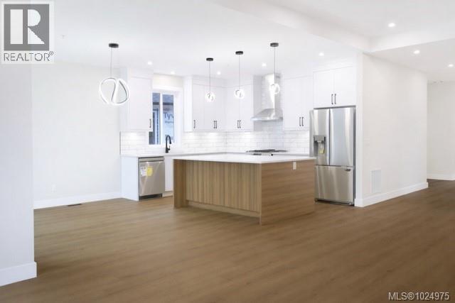 416 Diamond Blvd, Nanaimo, British Columbia  V9T 2R7 - Photo 4 - 1024975