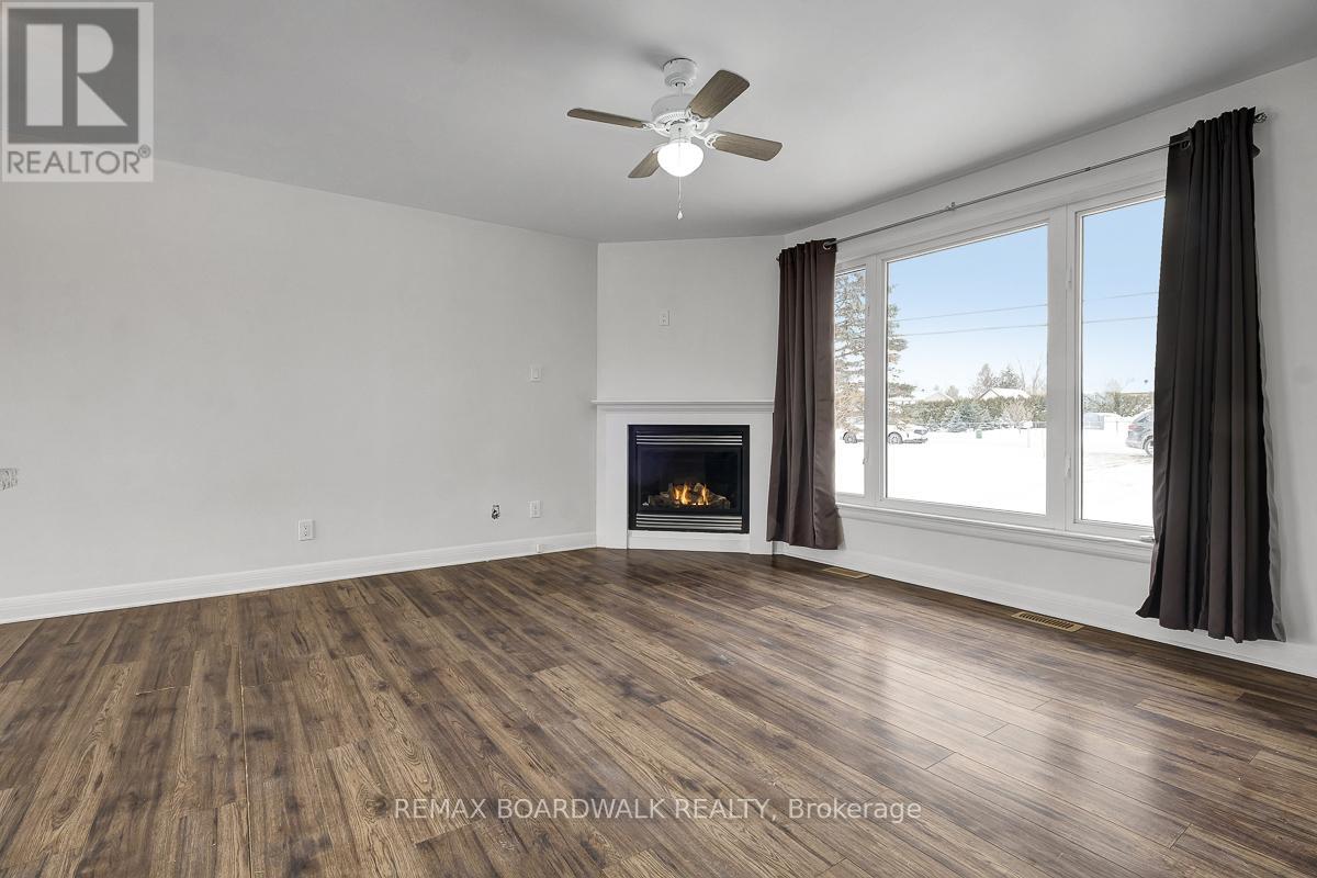 1 - 1949 Stittsville Main Street, Ottawa, Ontario  K2S 1B8 - Photo 5 - X12754886