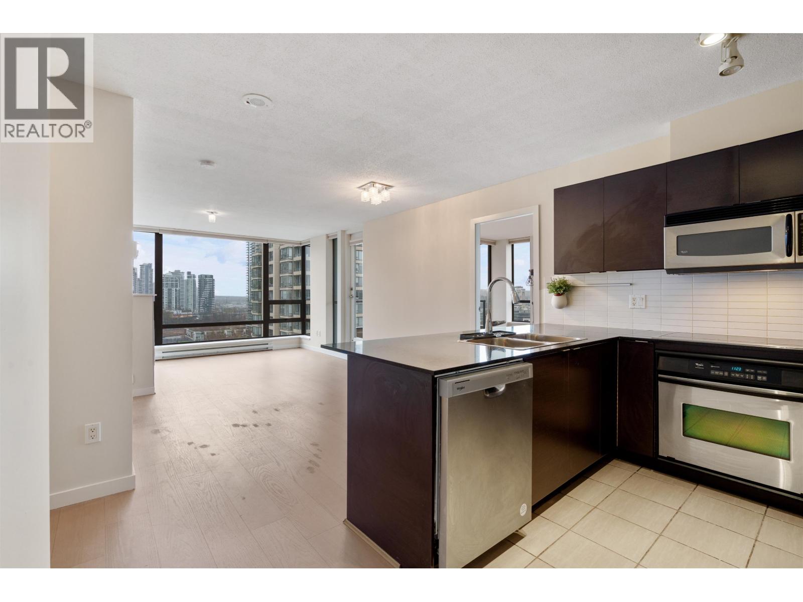 1706 4118 Dawson Street, Burnaby, British Columbia  V5C 0A3 - Photo 4 - R3086038