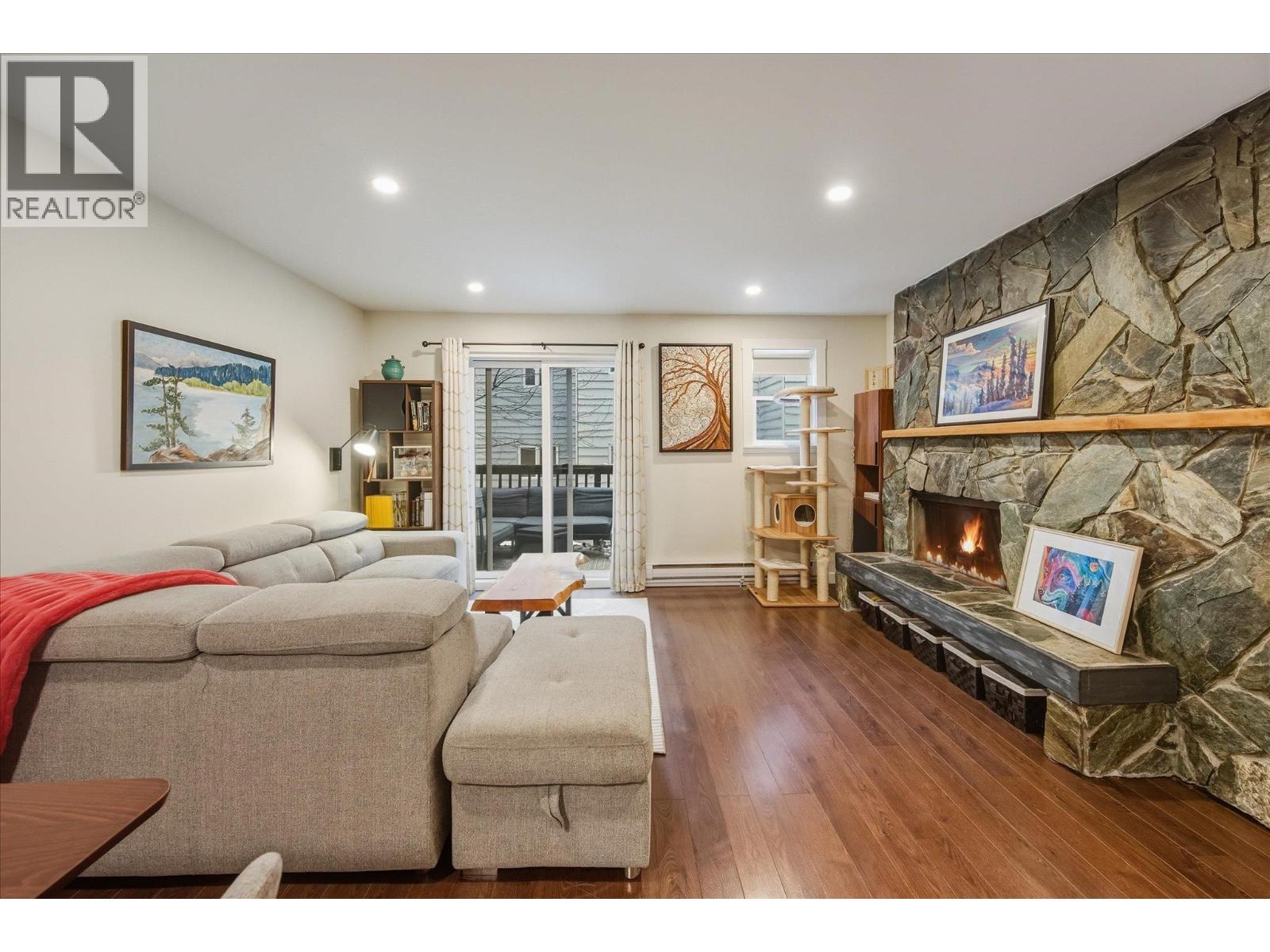 3 8022 Timber Lane, Whistler, British Columbia  V8E 0G1 - Photo 1 - R3086045