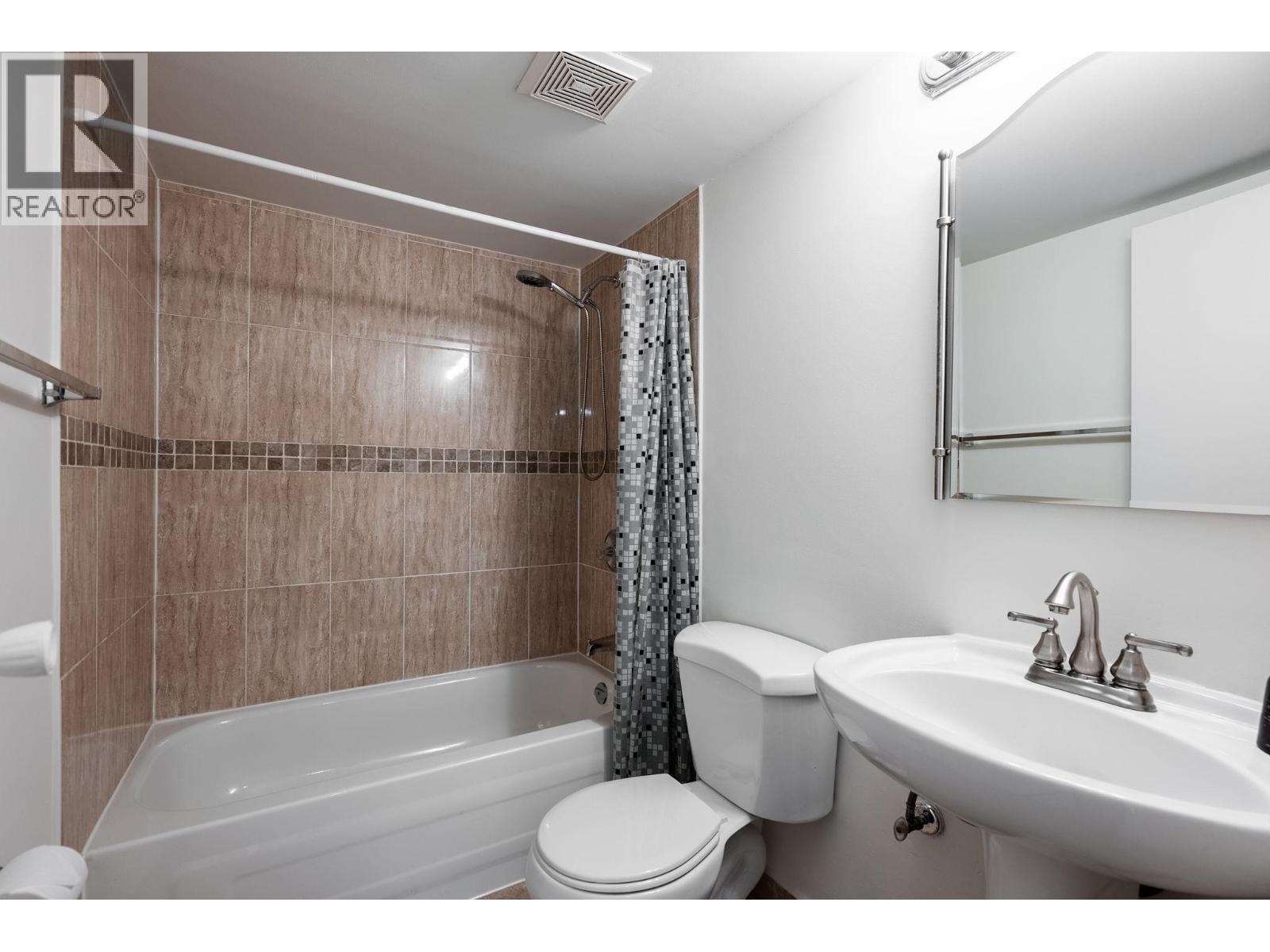 101 1864 Frances Street, Vancouver, British Columbia  V5L 1Z7 - Photo 18 - R3086051